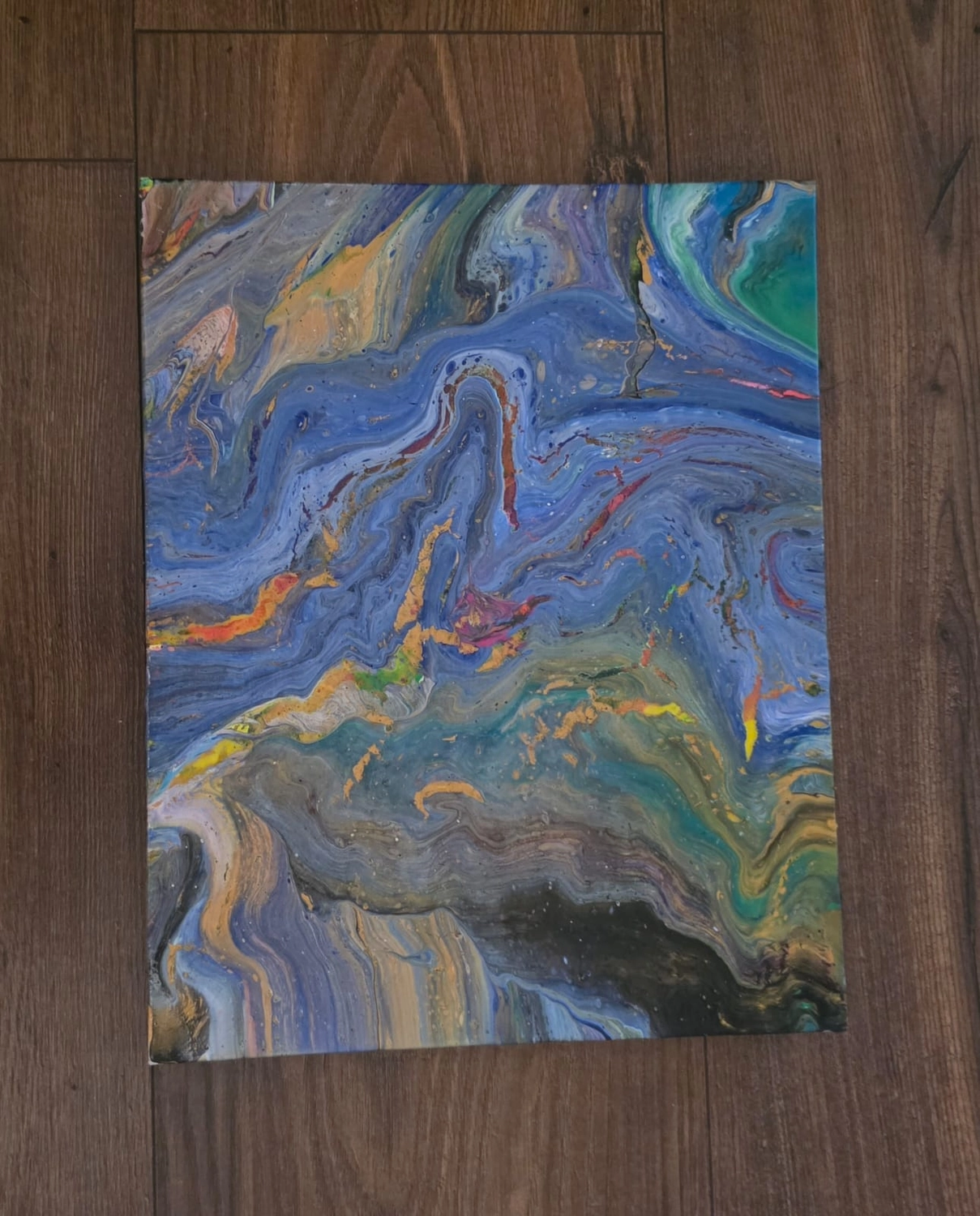 GedankenGuss - Holzskulpturen und abstrakten Kunstwerken -  Farbenfrohen abstraktes Kunstwerk